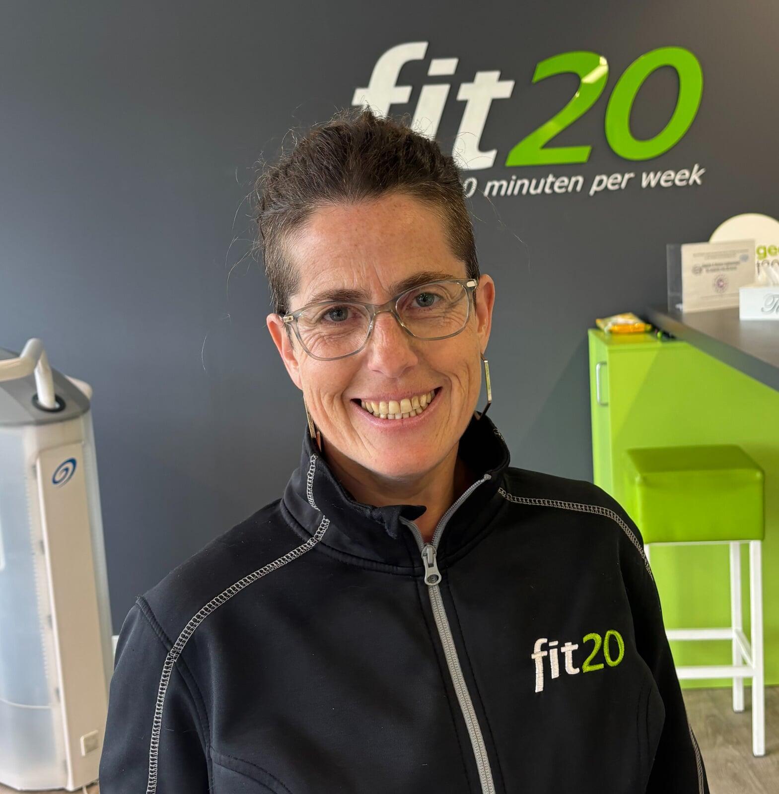 Lucinda Brill, Certified Trainer, in de fit20 Nieuwegein studio